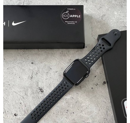 Apple Watch SE 44mm Space Gray Nike