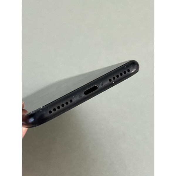 Apple iPhone SE (2-го поколения) 64gb Black