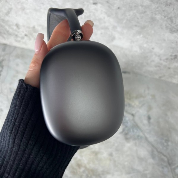 Apple AirPods Max Space Gray