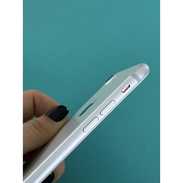 Apple iPhone 7 128gb Silver