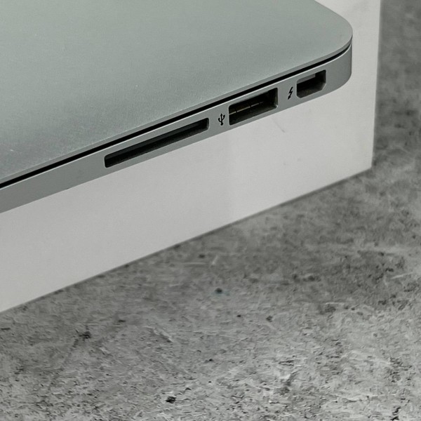 Apple MacBook Air 13 (2017) i5 1,8Ghz/8Gb/128Gb Silver