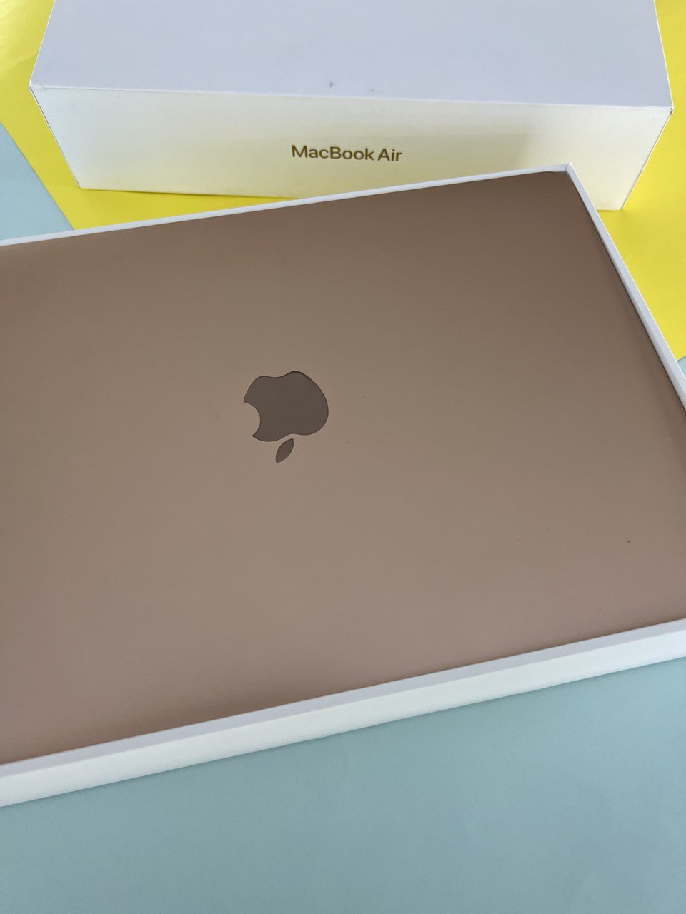 Apple Macbook Air 13" (2020) 512gb Gold